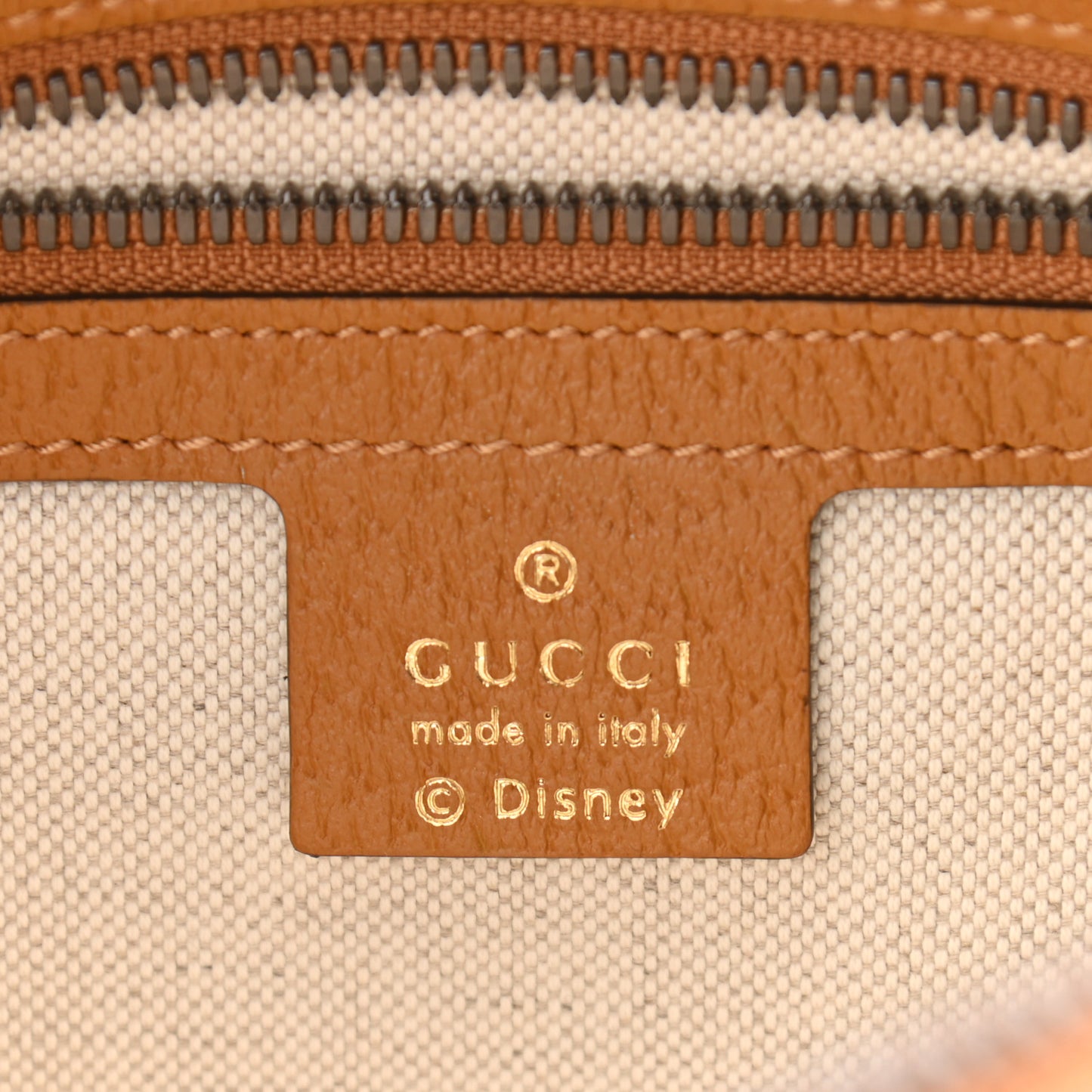 X DISNEY Mini Vintage GG Supreme Monogram Mickey Mouse Small Belt Bag 95 38 Beige Vintage Sun Oil