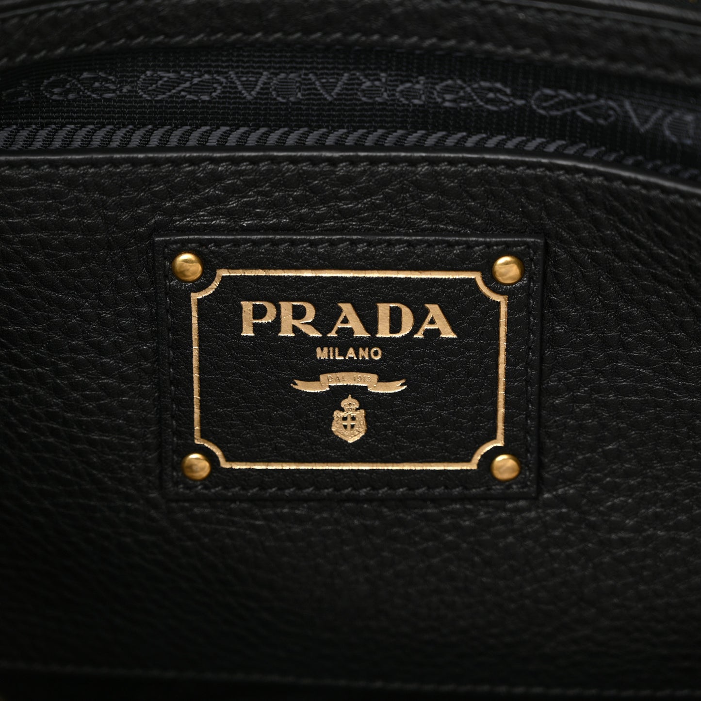 Vitello Daino Shopping Satchel Black