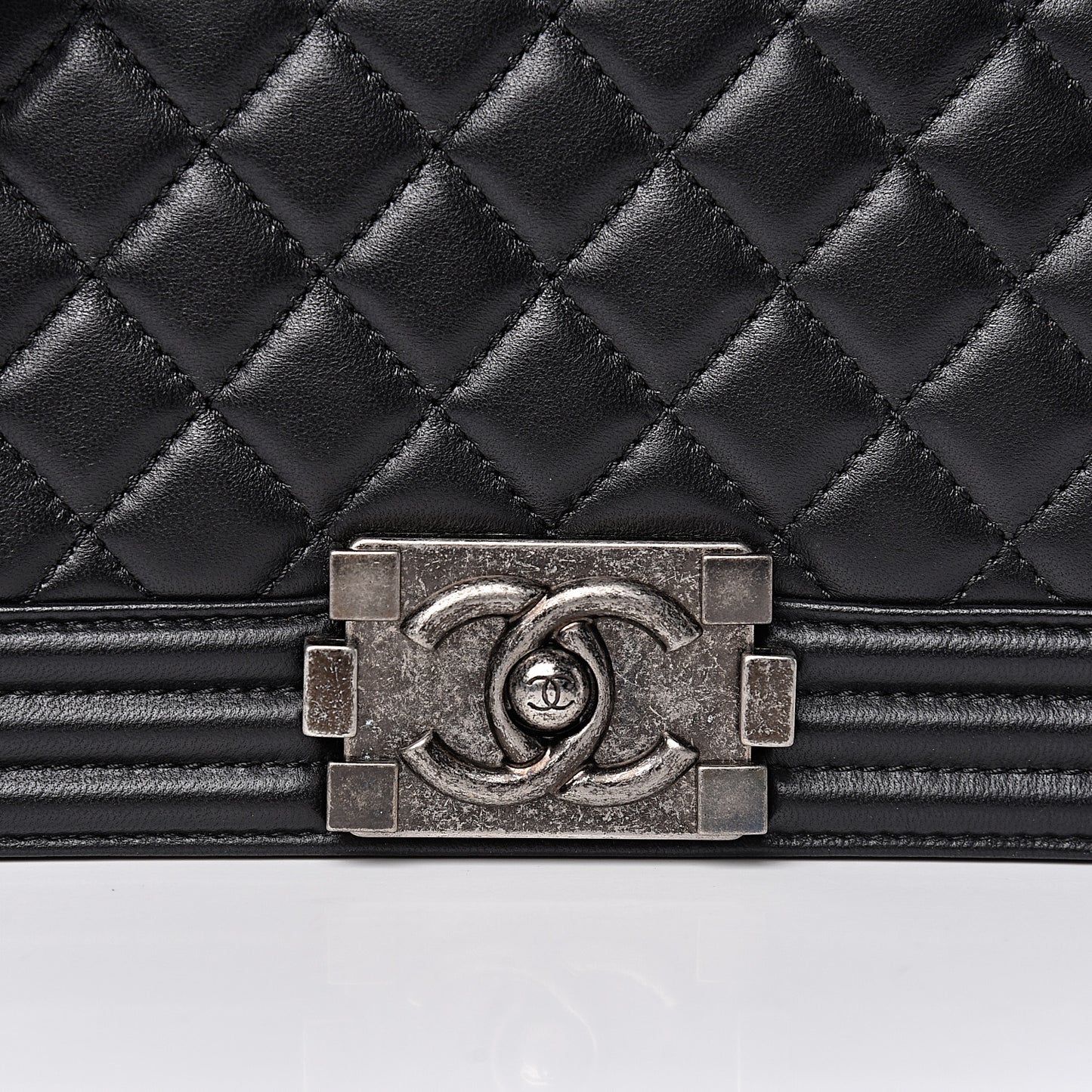 Lambskin Quilted Medium Boy Flap Black