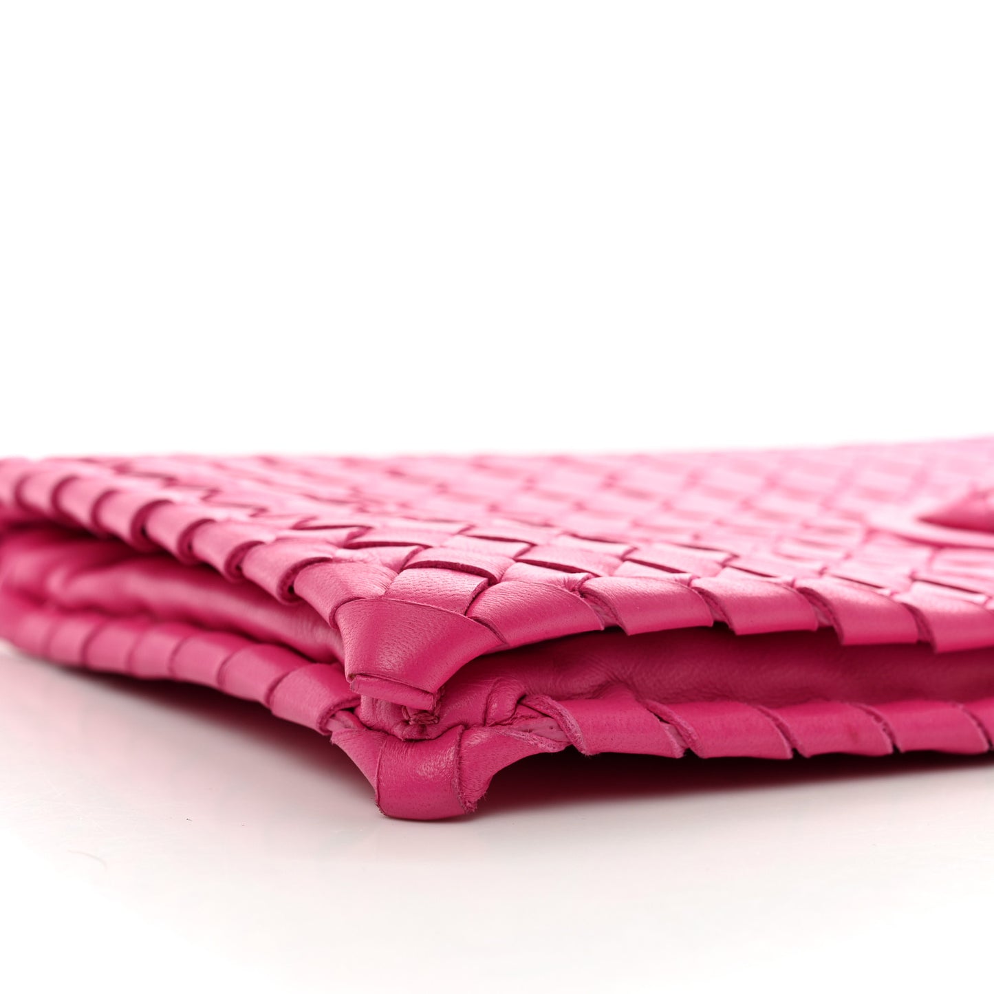 Nappa Intrecciato Turnlock Clutch Deco Rosa Shock