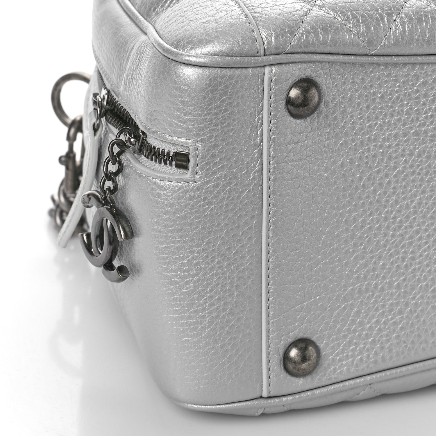 Chanel Metallic Calfskin Quilted Medium Airlines Round Trip Bowling Bag Silver Silver 8 of 9