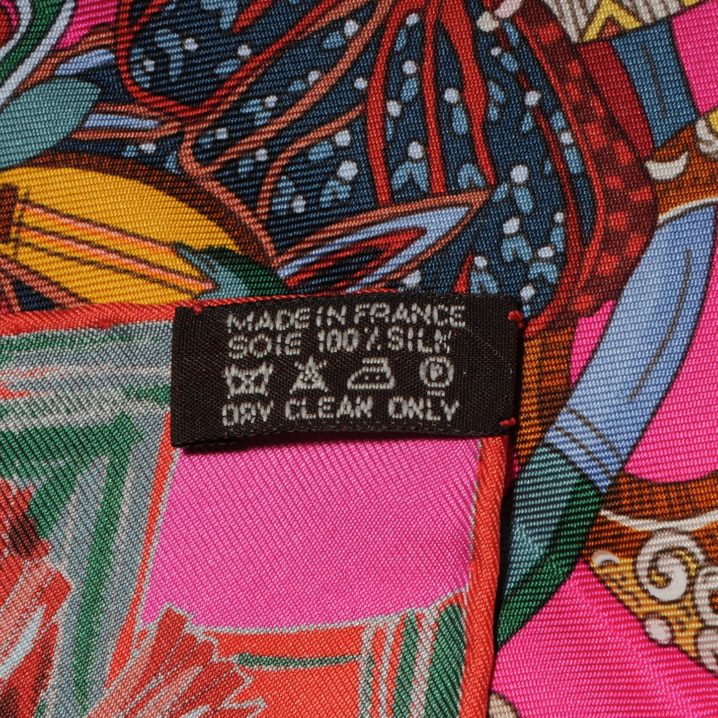 Silk Au Fil Du Carre Scarf 90 Rose VIF Rouge