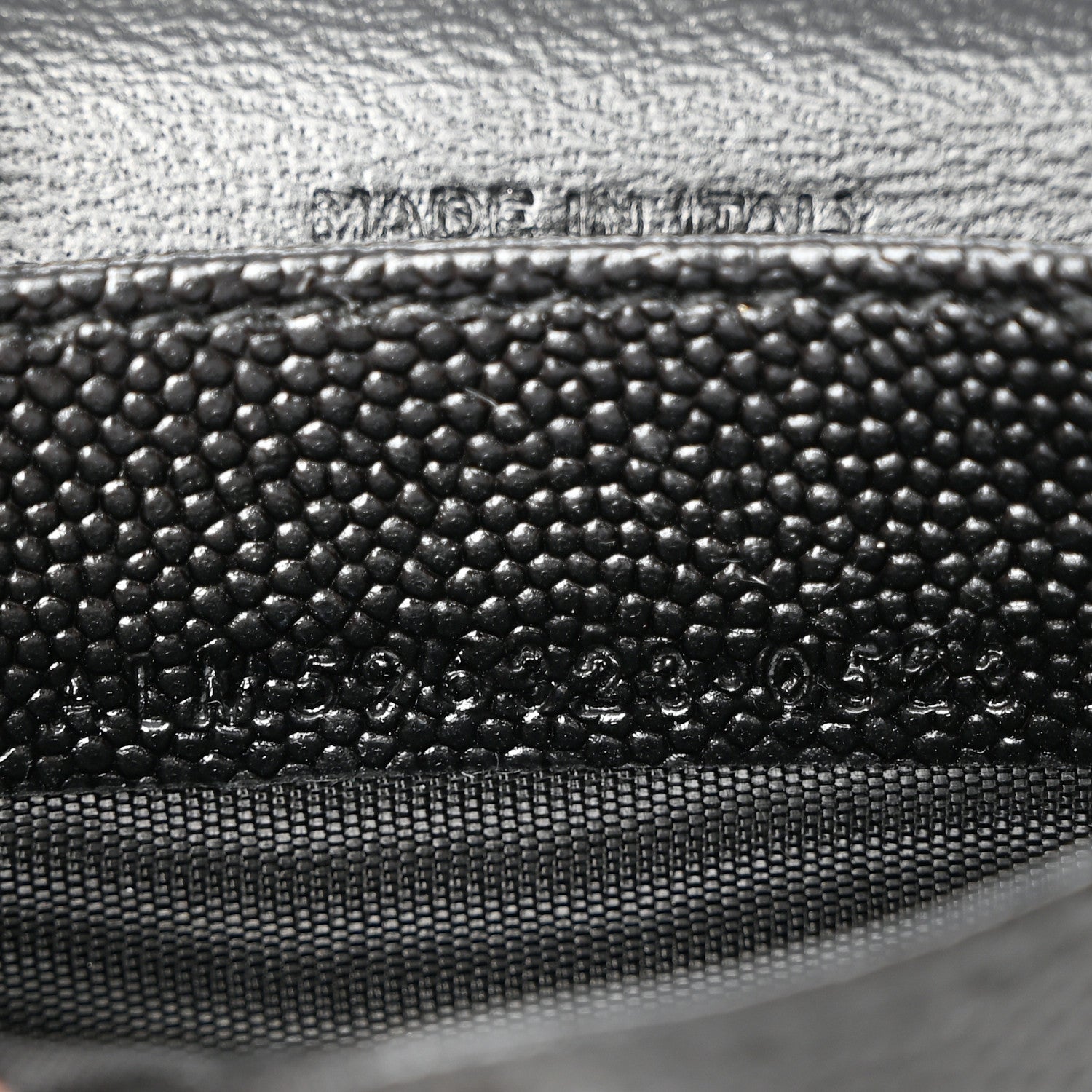 Saint Laurent Grain De Poudre Matelasse Chevron Monogram Flap Card Case Black Black 7 of 11