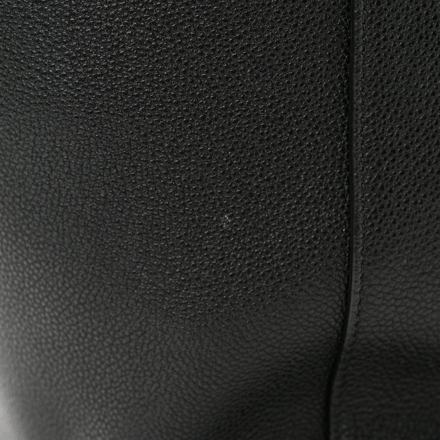 Soft Grained Calfskin Medium Belt Cabas Phantom Black