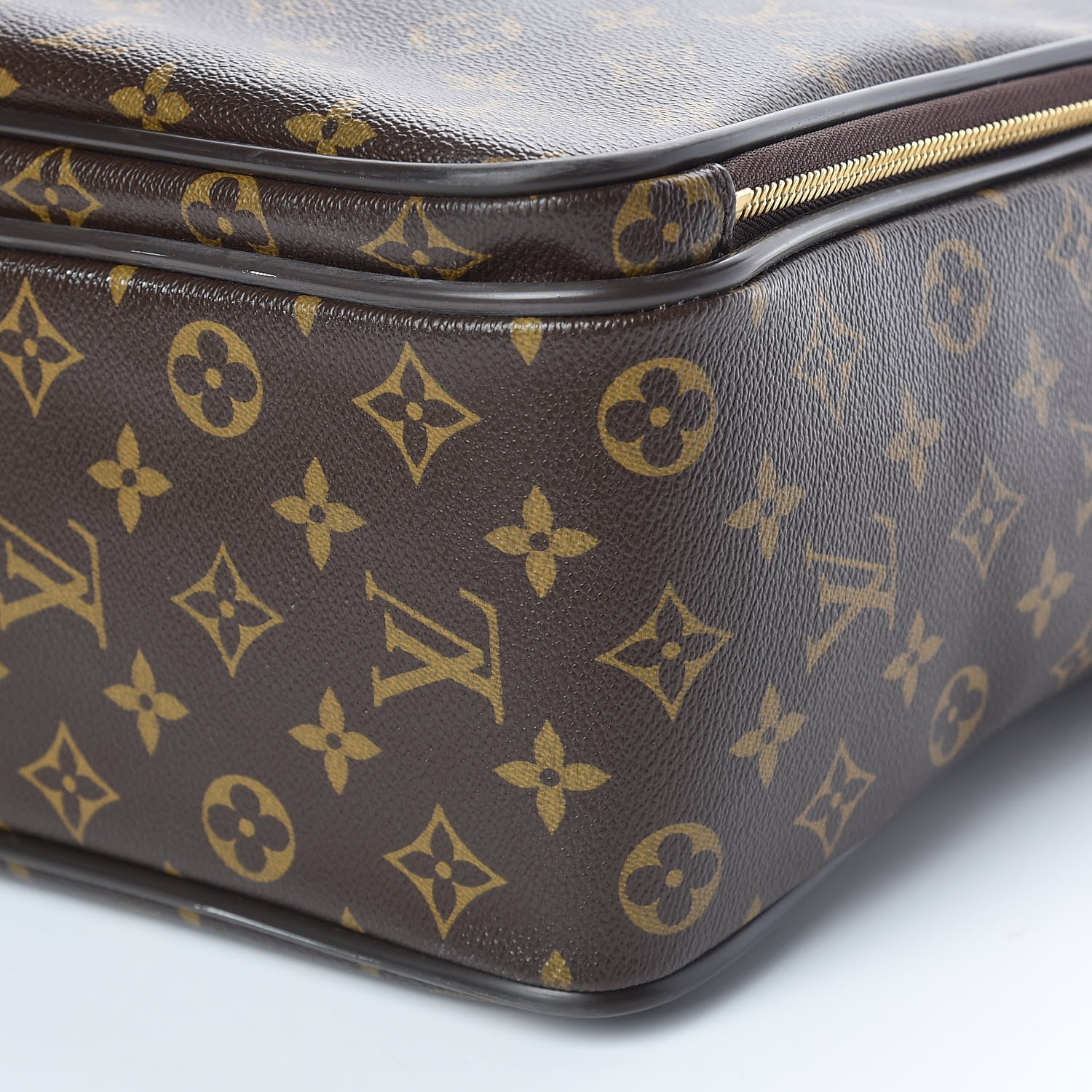 Louis Vuitton Monogram Icare Bag 7 of 17