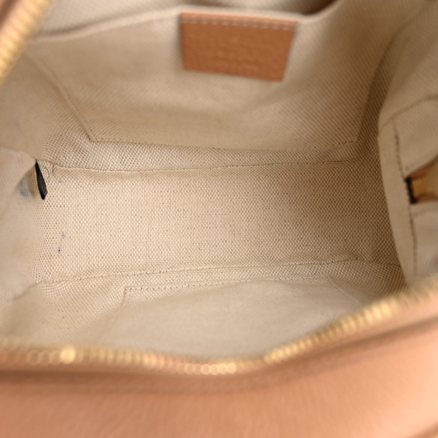 Pebbled Calfskin Small Soho Disco Bag Camelia