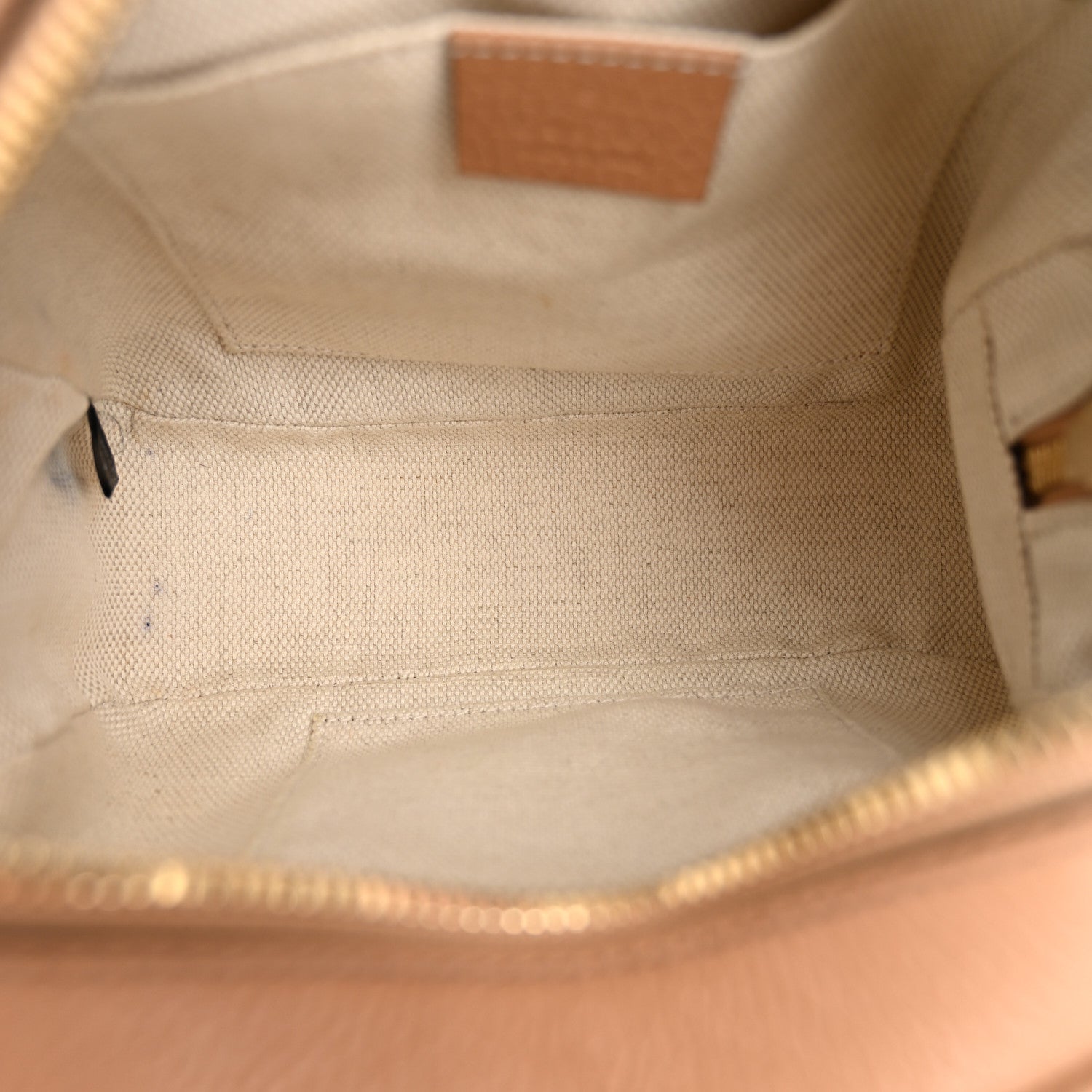 Gucci Pebbled Calfskin Small Soho Disco Bag Camelia 5 of 13