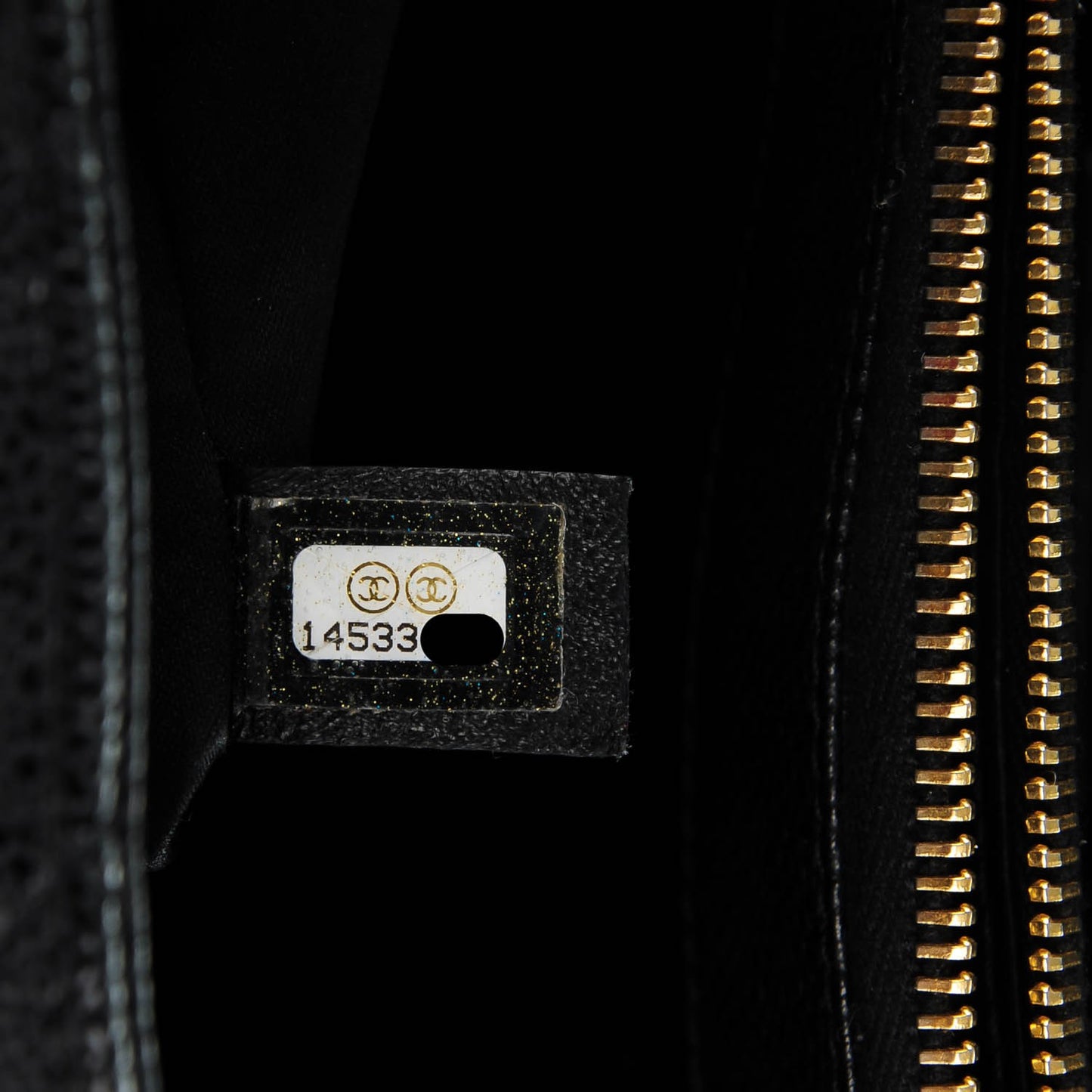 Caviar Grand Shopping Tote GST Black