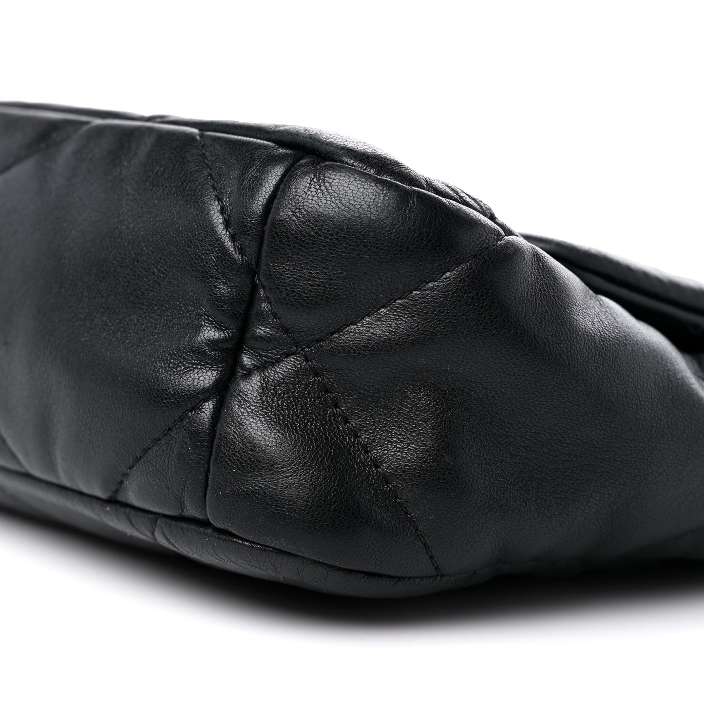 Lambskin Quilted Medium Chanel 19 Flap Black