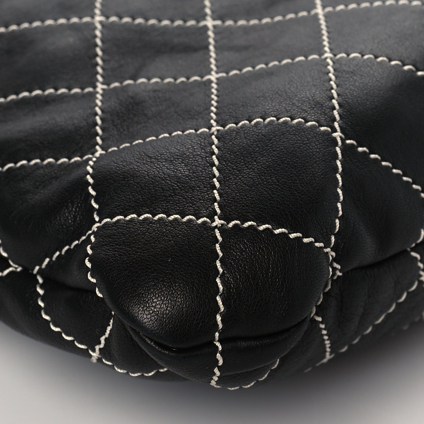Lambskin Contrast Stitch Shoulder Bag Black