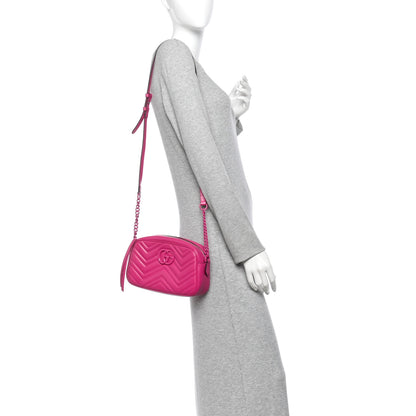 Gucci Calfskin Matelasse Monochrome Small GG Marmont Chain Shoulder Bag Classic Fuxia 2 of 13