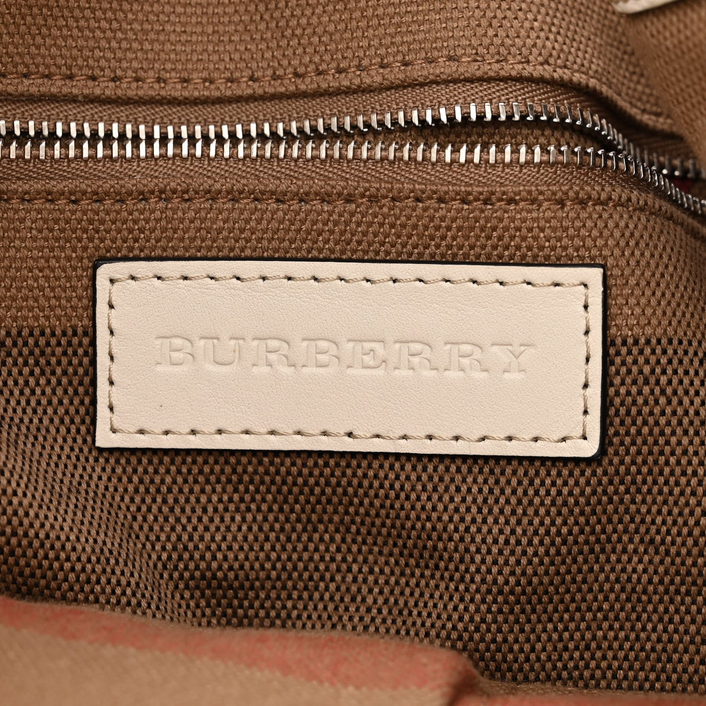 Grainy Calfskin House Check Medium Maidstone White