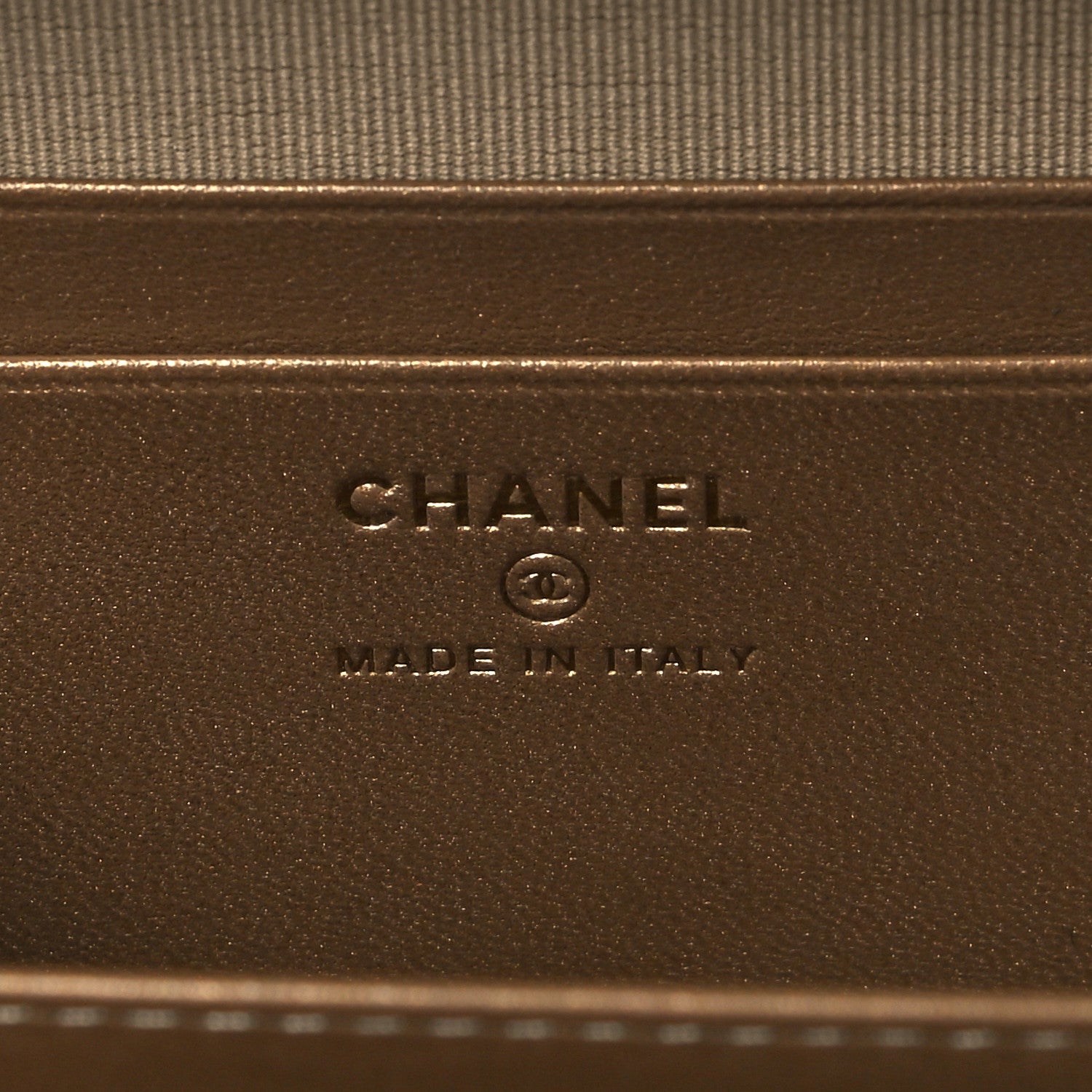 Chanel Lambskin Quilted CC Pearl Crush Camera Case Light Beige 5 of 7