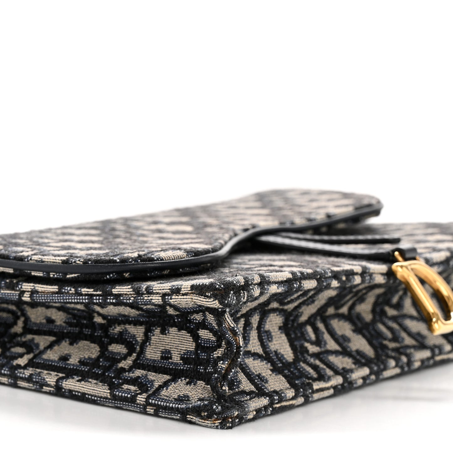 Oblique Saddle Chain Pouch Blue