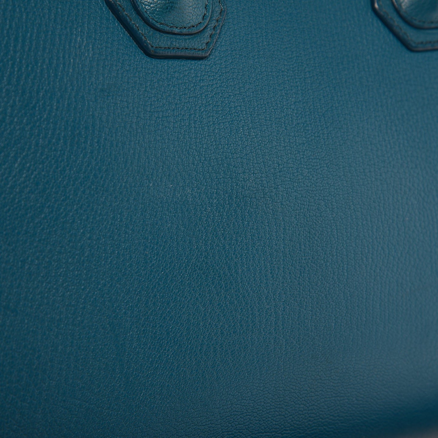 Sugar Goatskin Medium Antigona Petrol Blue