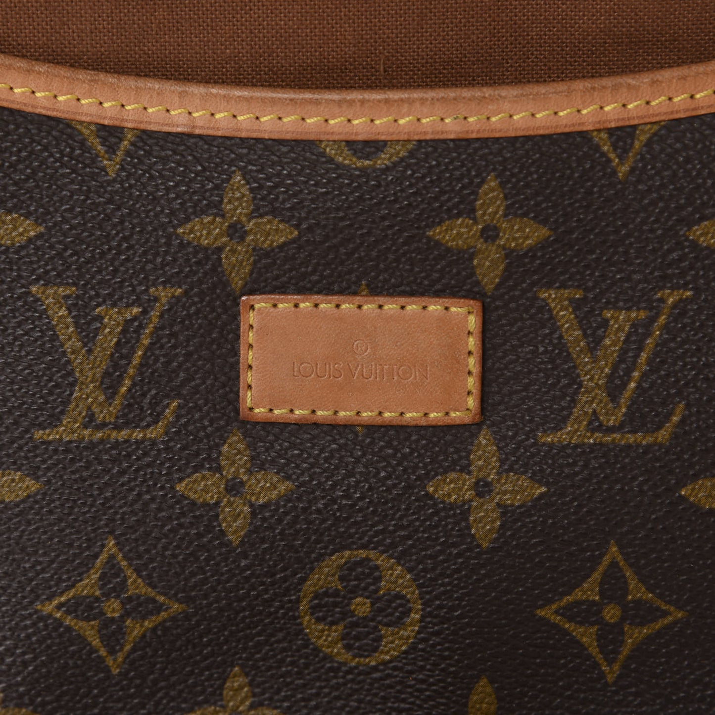 Monogram Saumur 35