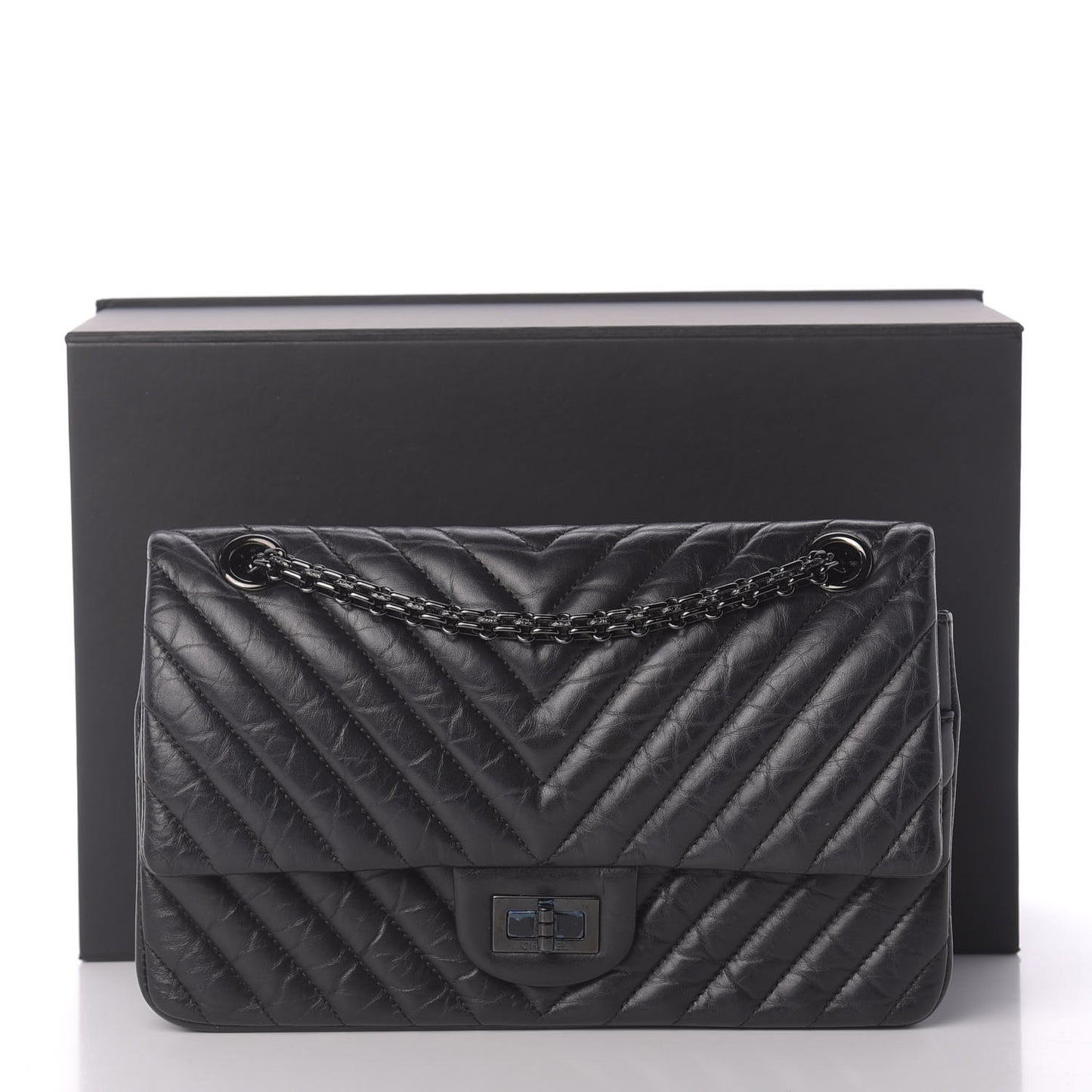 Aged Calfskin Chevron Quilted 2.55 Reissue 225 Flap So Black