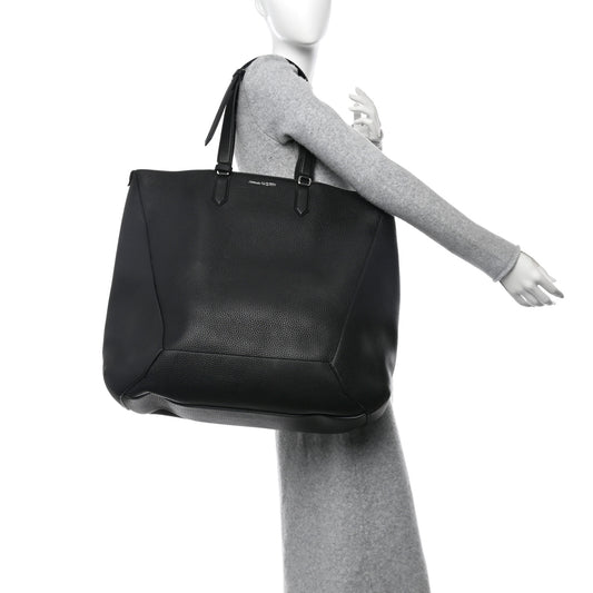 Grained Calfskin Medium Edge Tote Black
