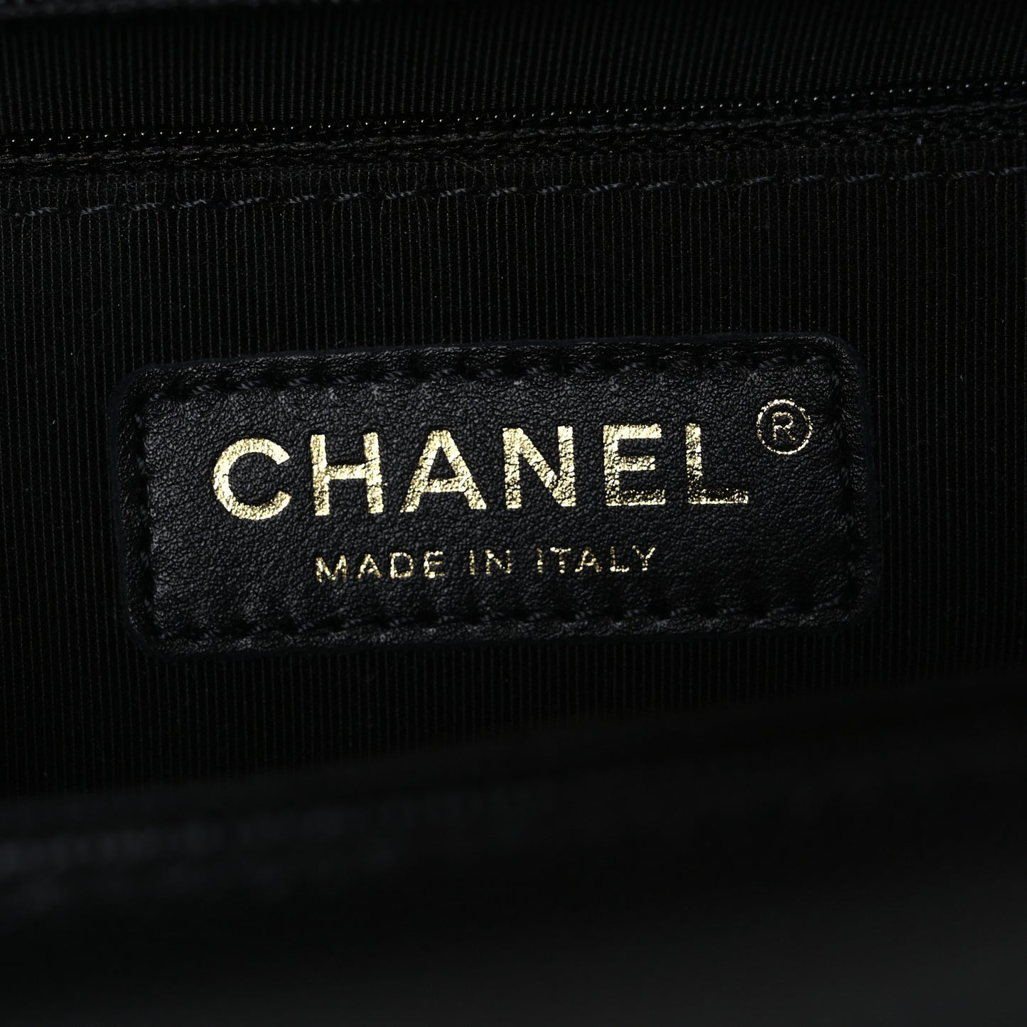 Caviar Quilted New Medium Boy Flap Black Black