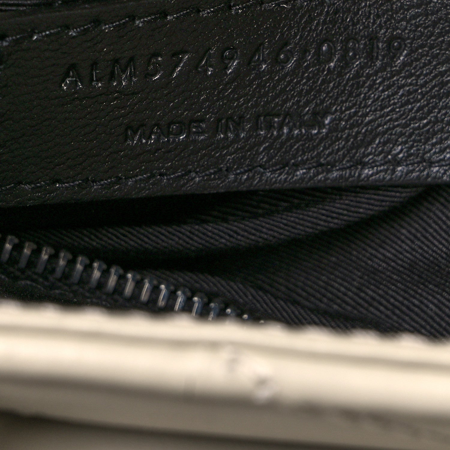 Saint Laurent Calfskin Y Quilted Monogram Medium Loulou Chain Satchel Crema Soft 9 of 9