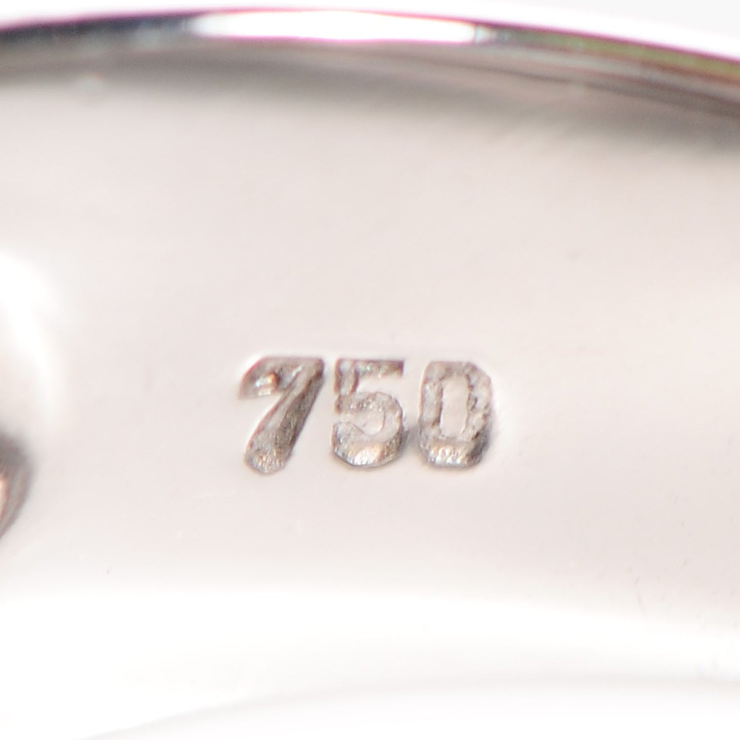 18K White Gold Happy Diamonds Love Ring 6