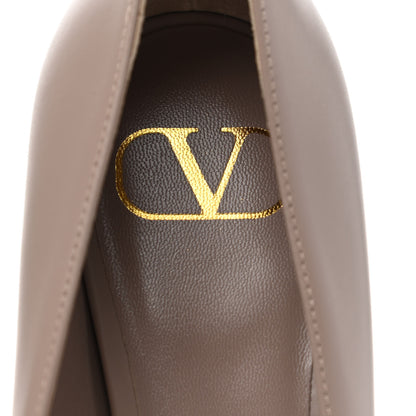 Valentino Garavani Calfskin Tonal Vlogo 45mm Pumps 35.5 Poudre 7 of 8