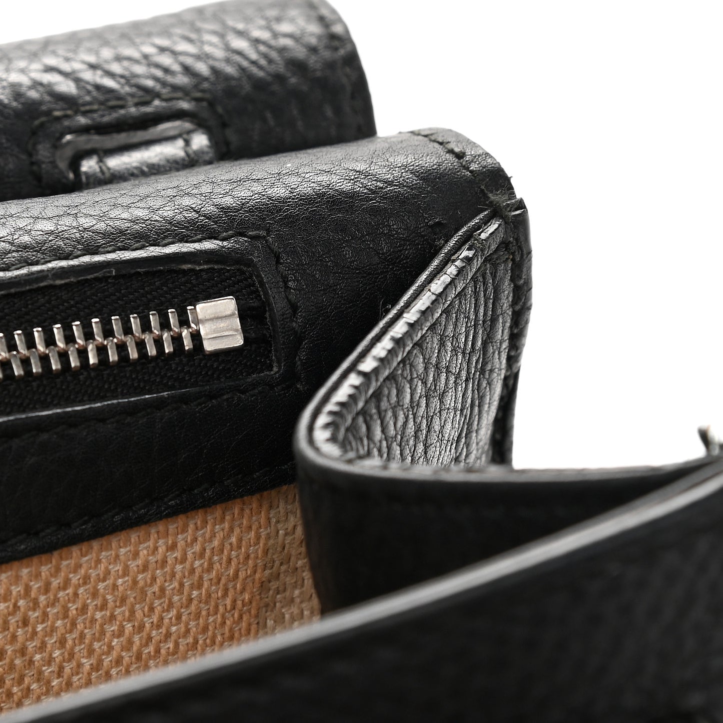 Pebbled Calfskin Medium Bamboo Daily Flap Shoulder Bag Black