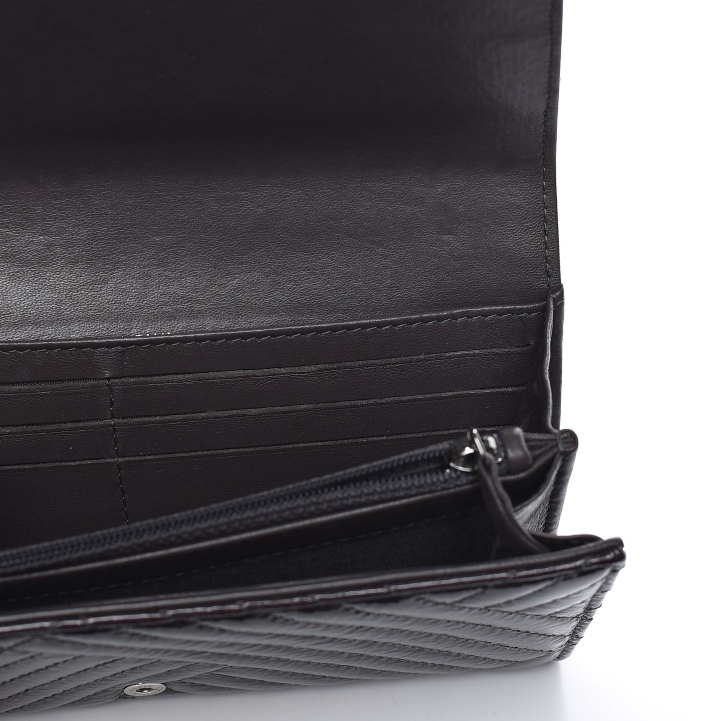 Distressed Patent Chevron Quilted CC Crossing Long Flap Wallet Grey