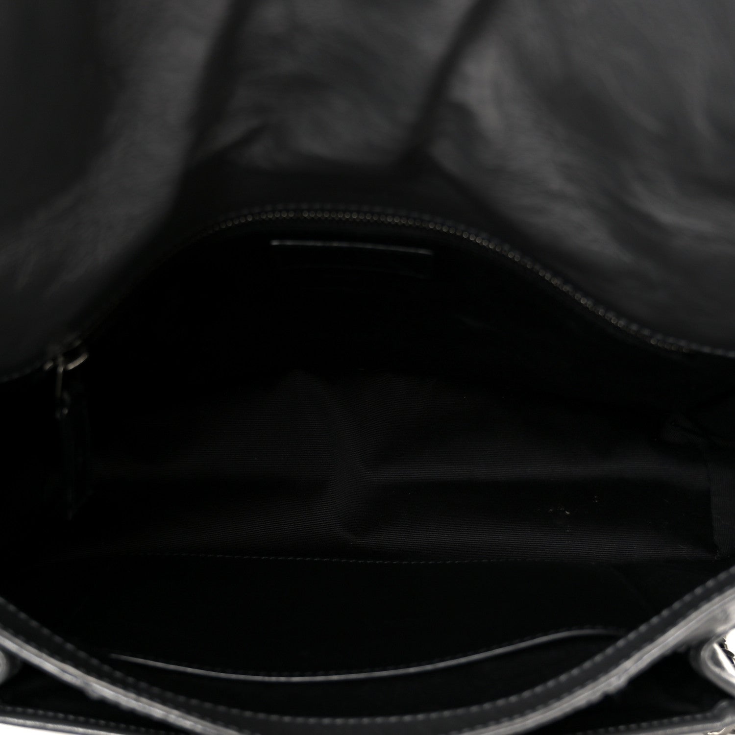 Saint Laurent Crinkled Calfskin Matelasse Monogram Medium Niki Chain Satchel Fog 5 of 11