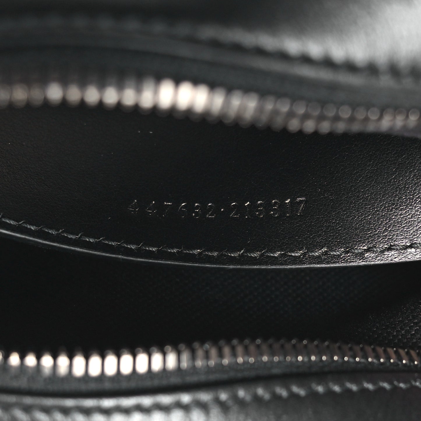 Calfskin Matelasse Monochrome Small GG Marmont Chain Shoulder Bag Black