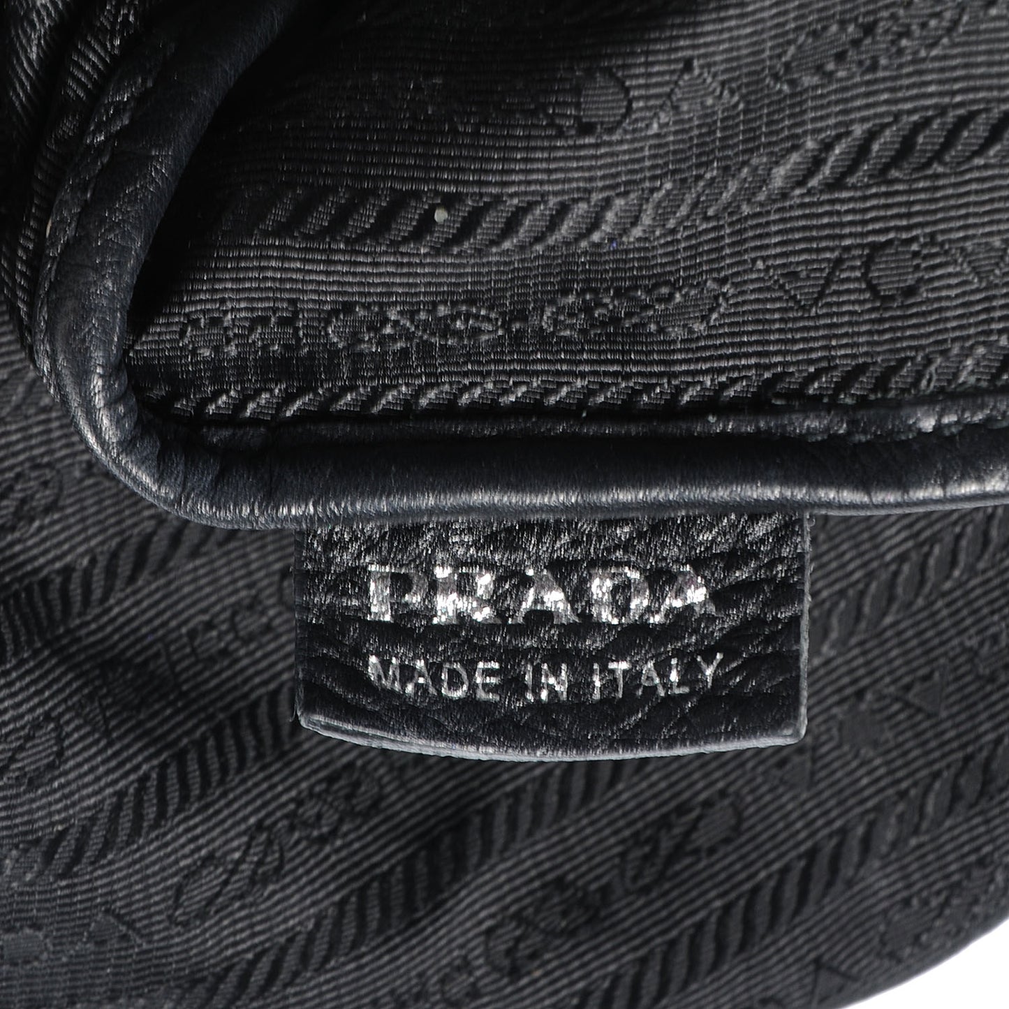 Vitello Daino Tote Nero Black