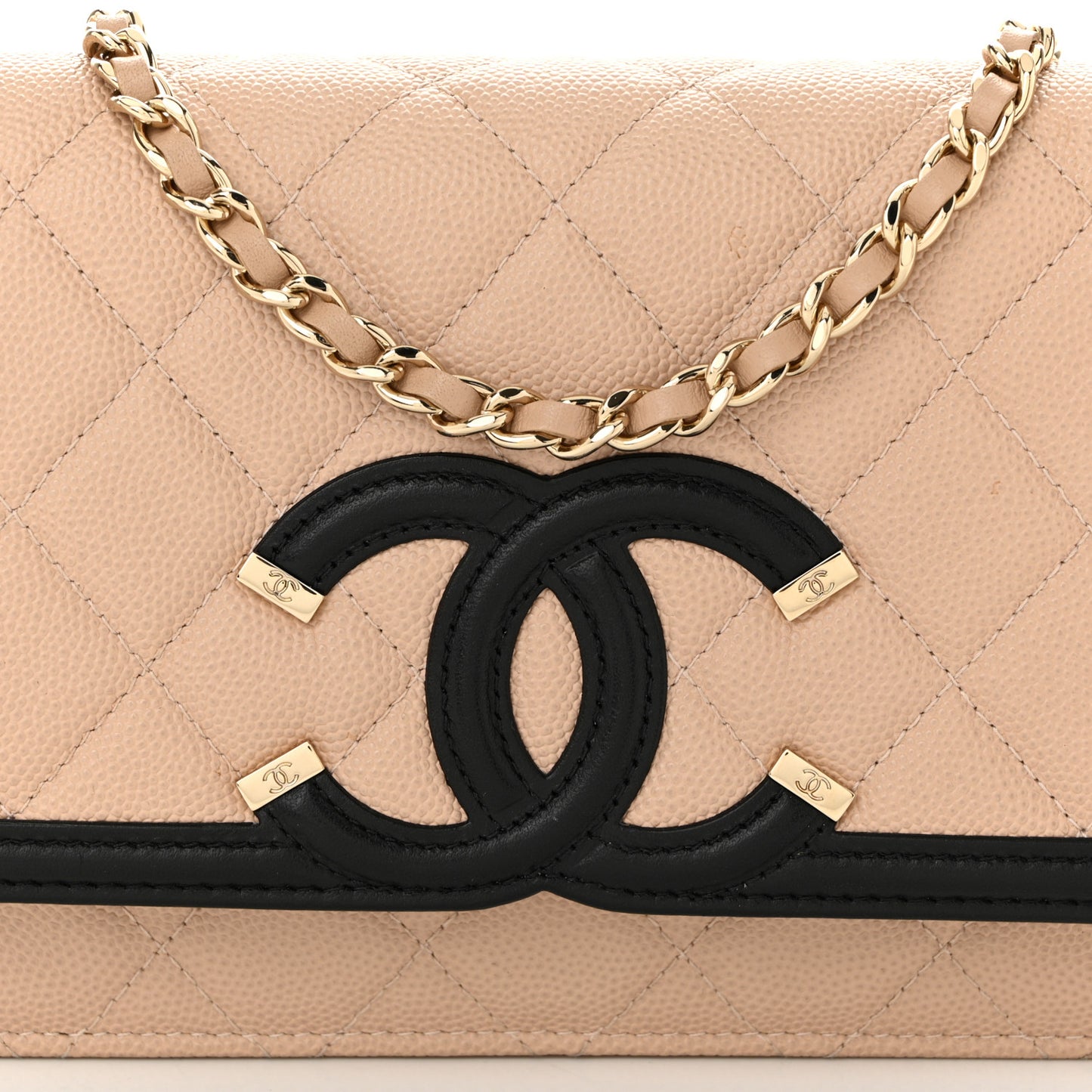 Caviar Quilted CC Filigree Wallet On Chain WOC Beige Black