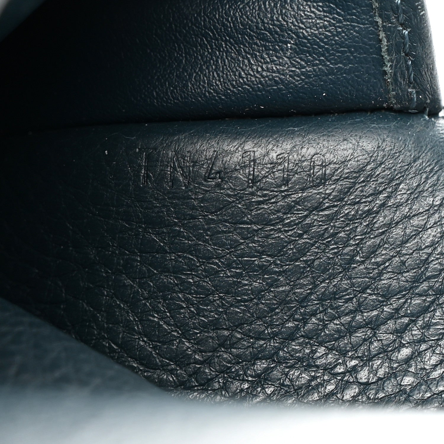 Louis Vuitton Mahina Amelia Wallet Marine 7 of 10