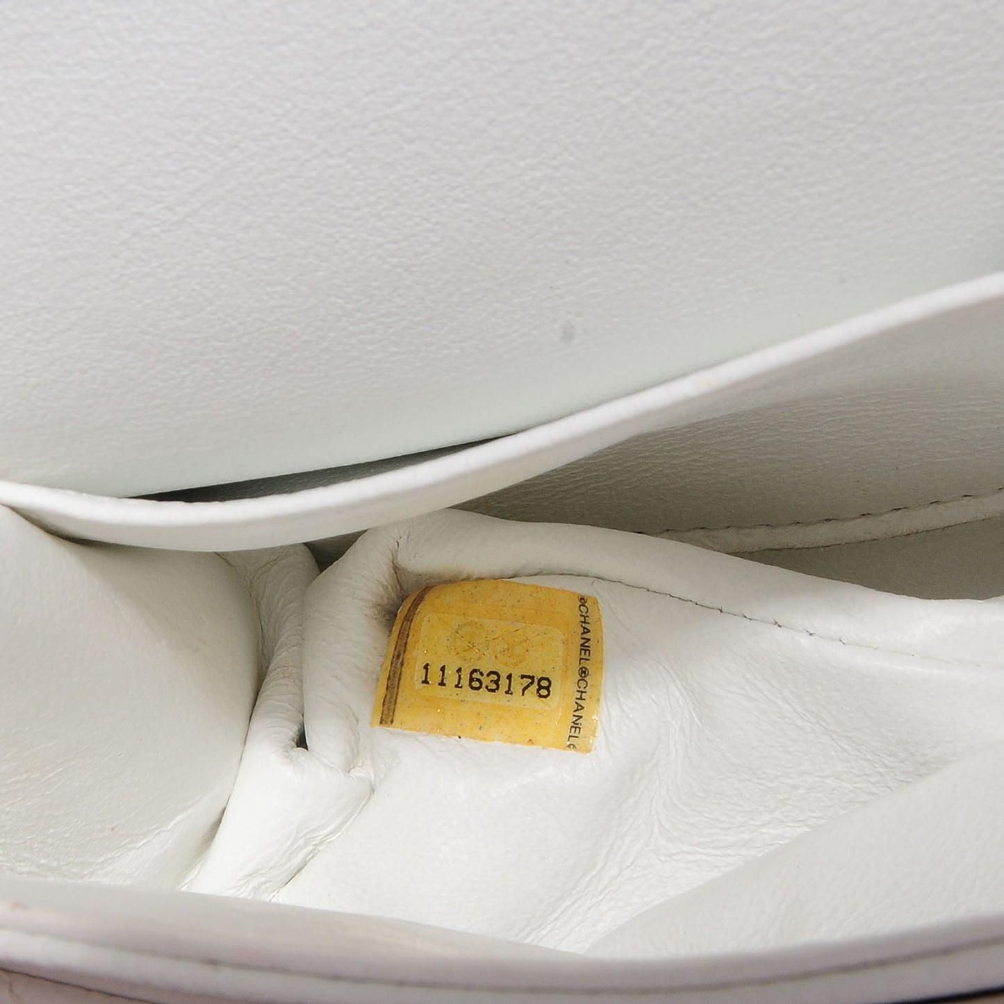 Caviar Quilted Medium Double Flap White