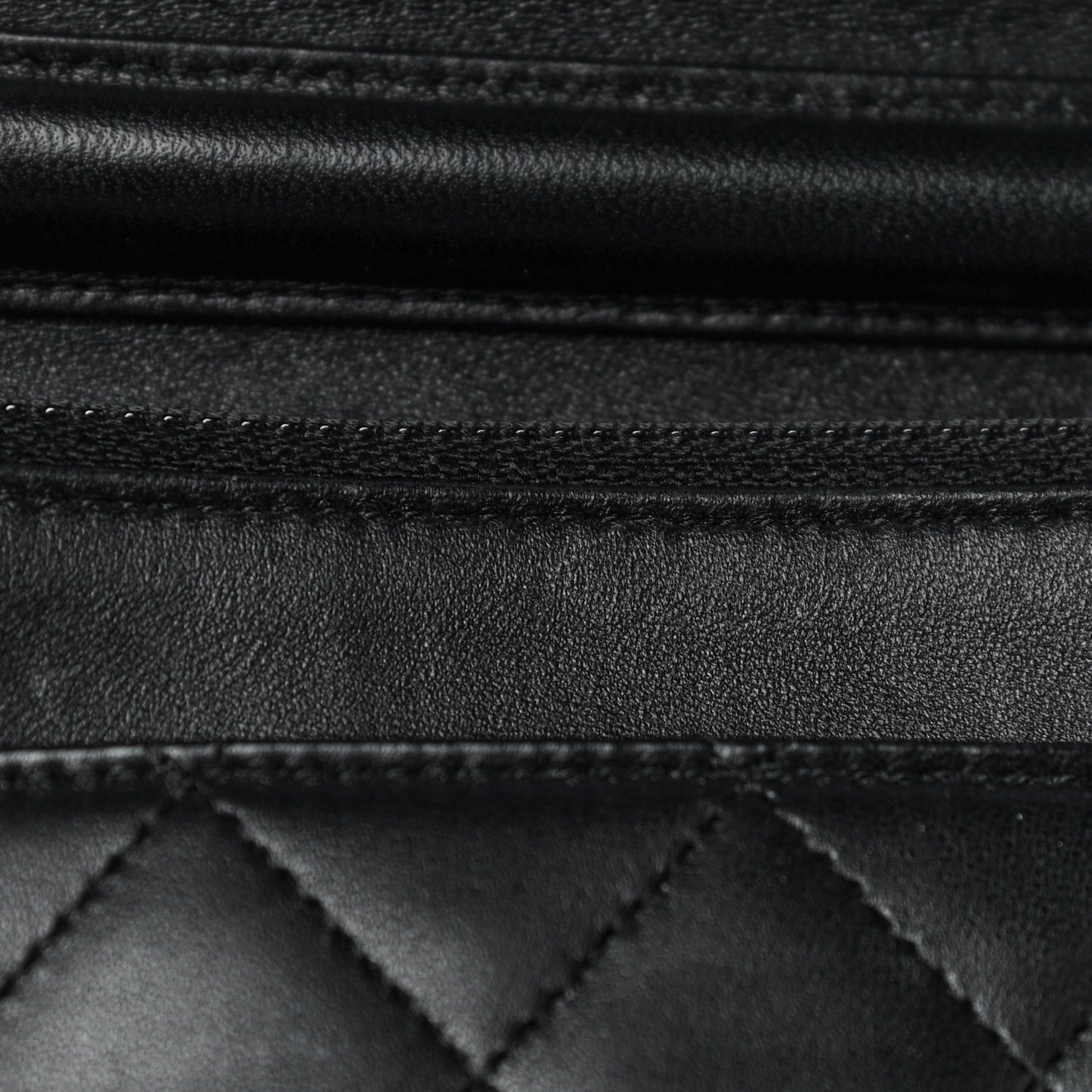 Lambskin Quilted Wallet On Chain WOC Black