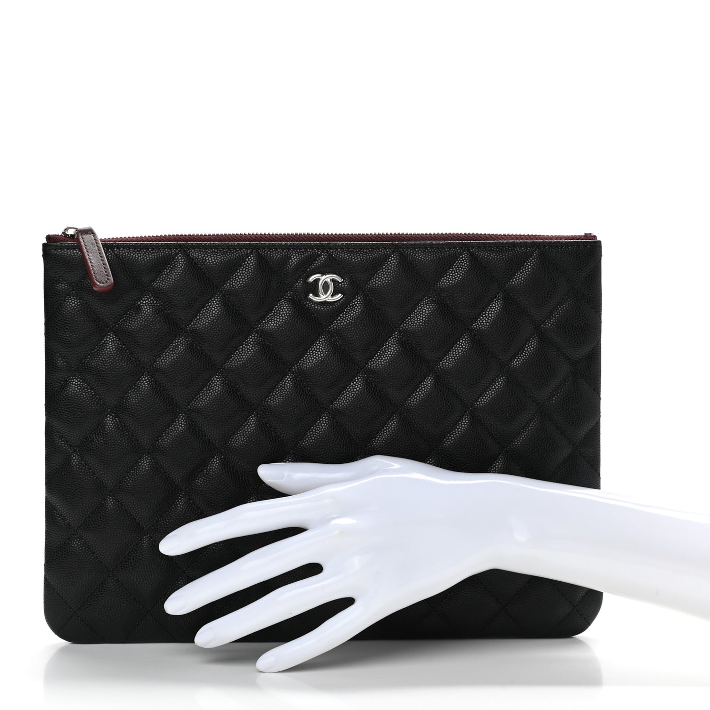 Caviar Quilted Medium Cosmetic Case Black