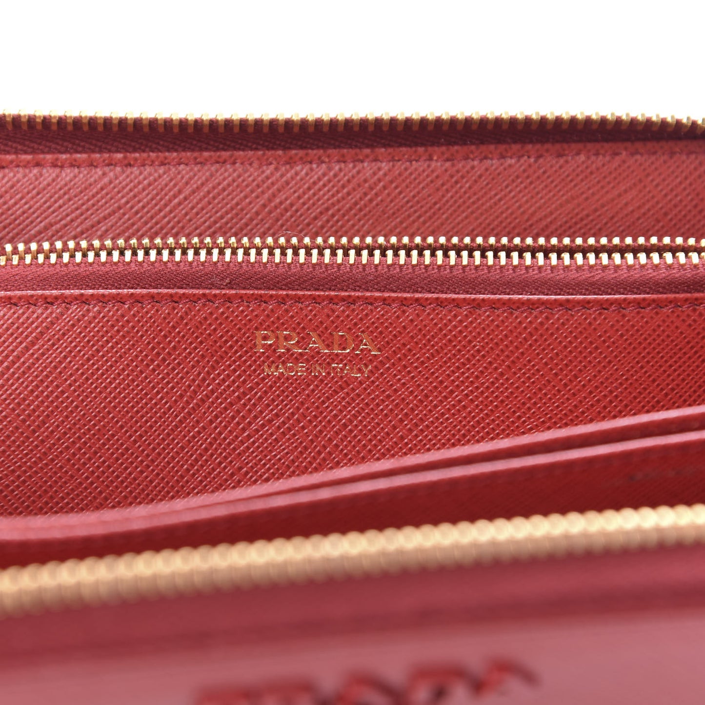 Saffiano Shine Monochrome Zip Around Wallet Fuoco