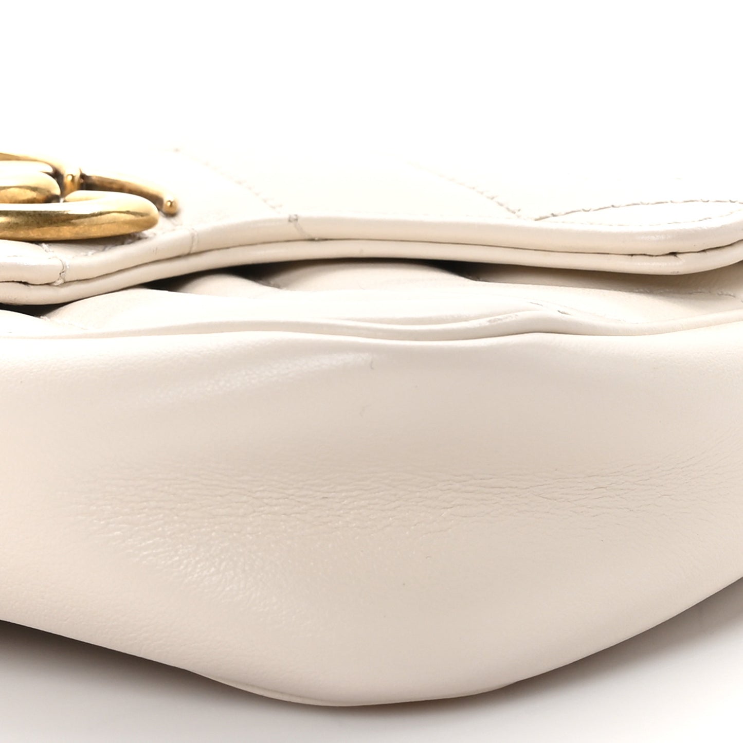 Calfskin Matelasse Super Mini GG Marmont Shoulder Bag White