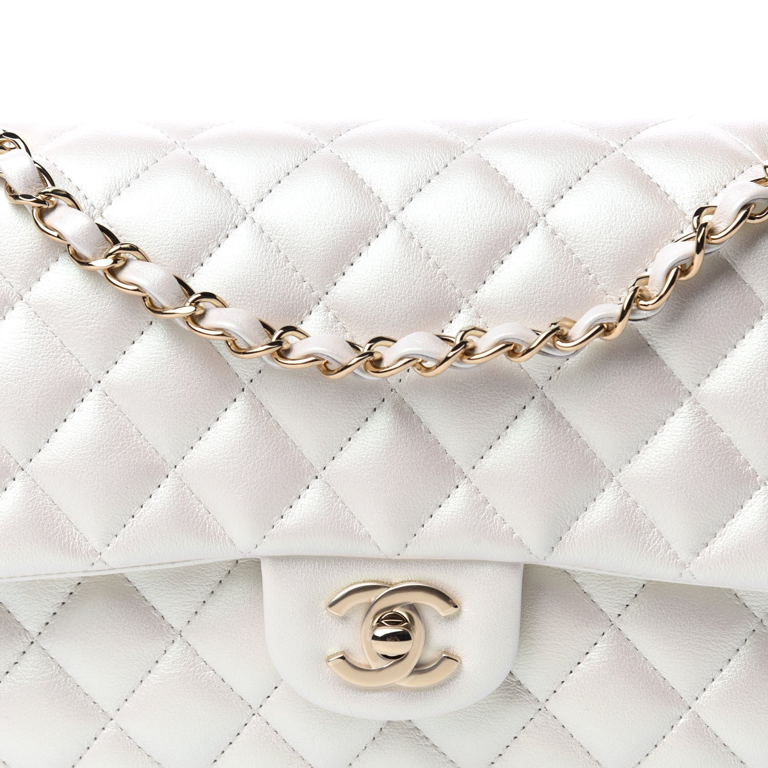 17121✨CHANEL ロゴ スパンコール ポロシャツ 42 ホワイト Chanel Iridescent Calfskin Quilted Medium Double Flap White 768765