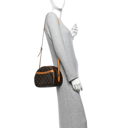 Louis Vuitton Monogram Blois 2 of 14