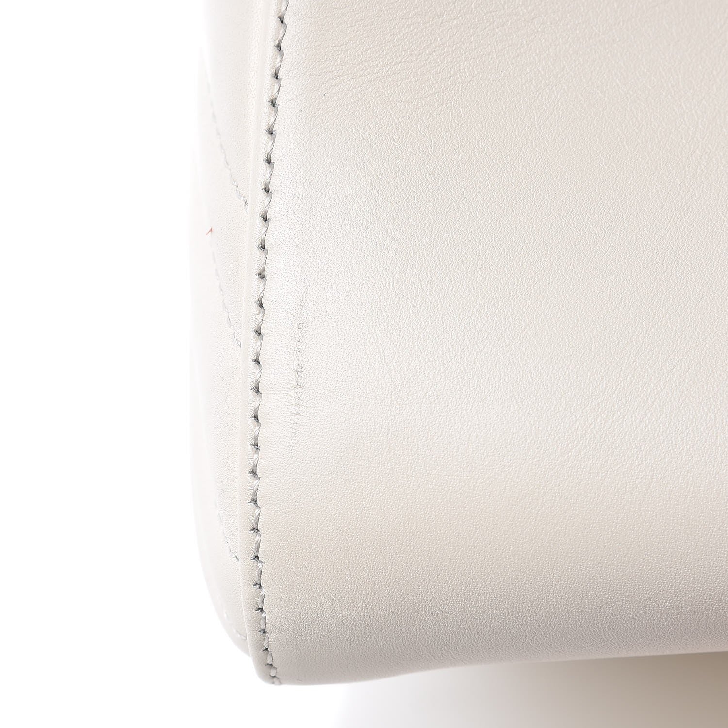 Gucci Calfskin Matelasse Medium GG Marmont Shoulder Tote Bag White 9 of 9