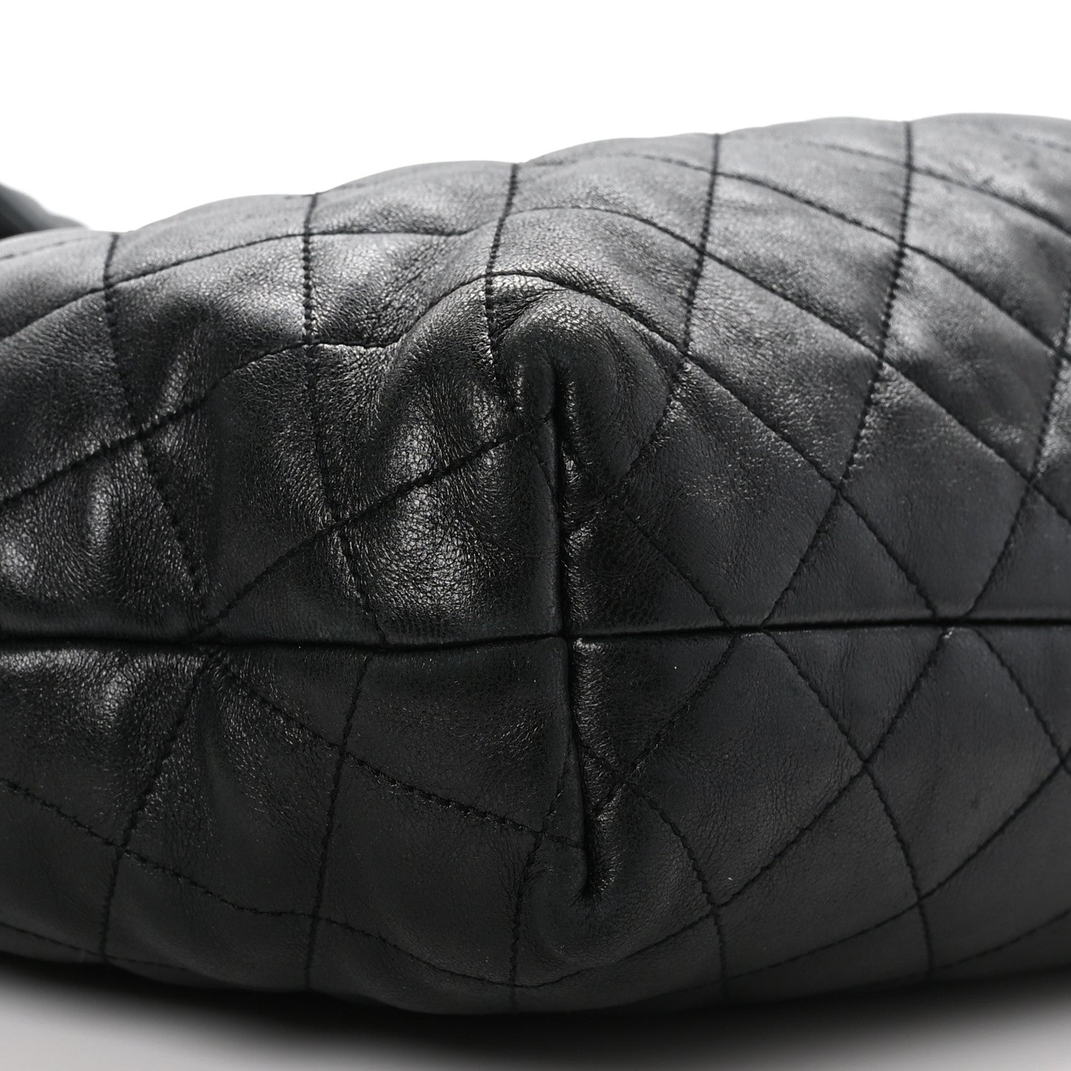 Saint Laurent SAINT LAURENT Lambskin Quilted Maxi Icare Shopping Tote Black 10 of 11