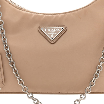 Prada Nylon Re-Edition 2005 Shoulder Bag Cammeo 11 of 22
