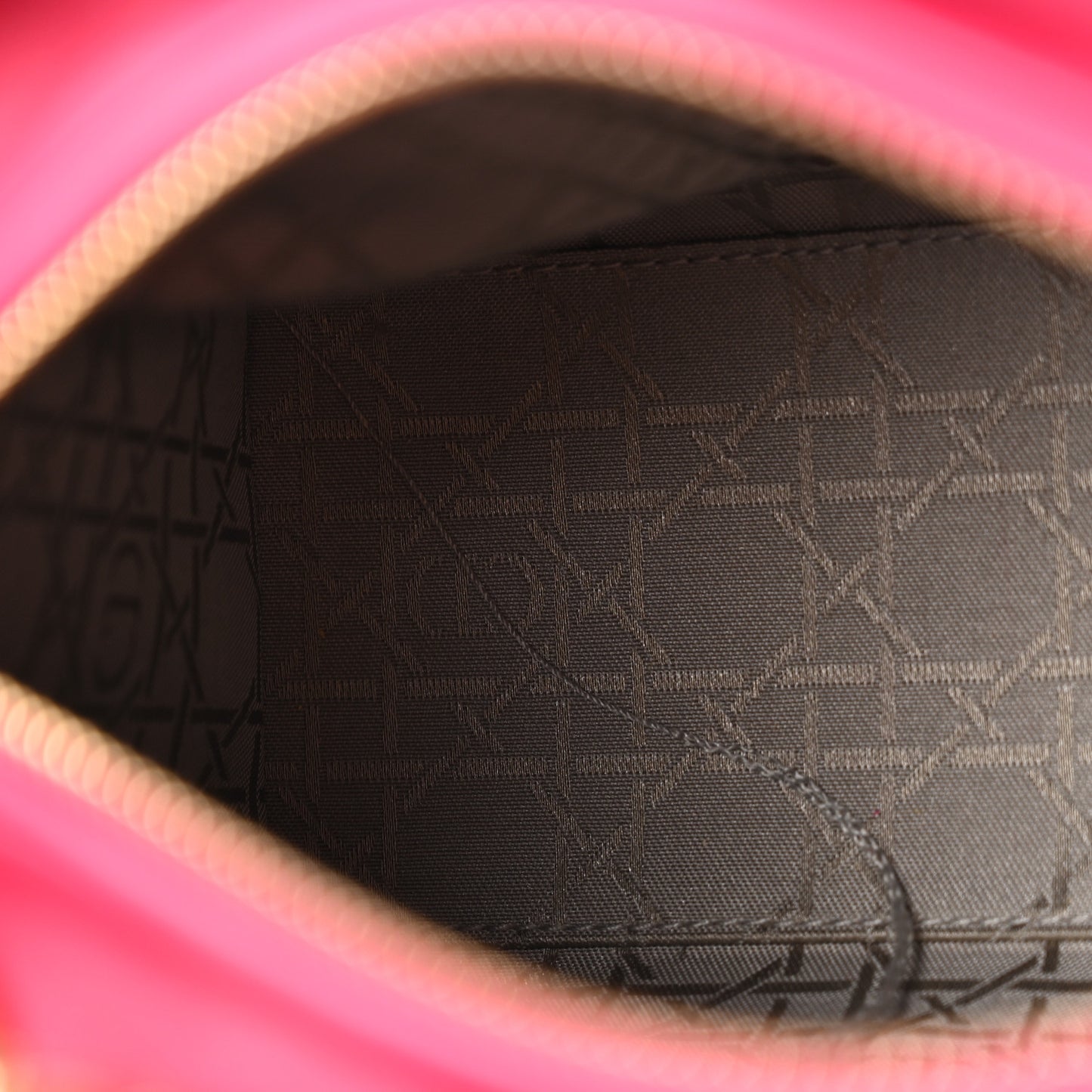 Lambskin Cannage Medium Lady Dior Fuchsia