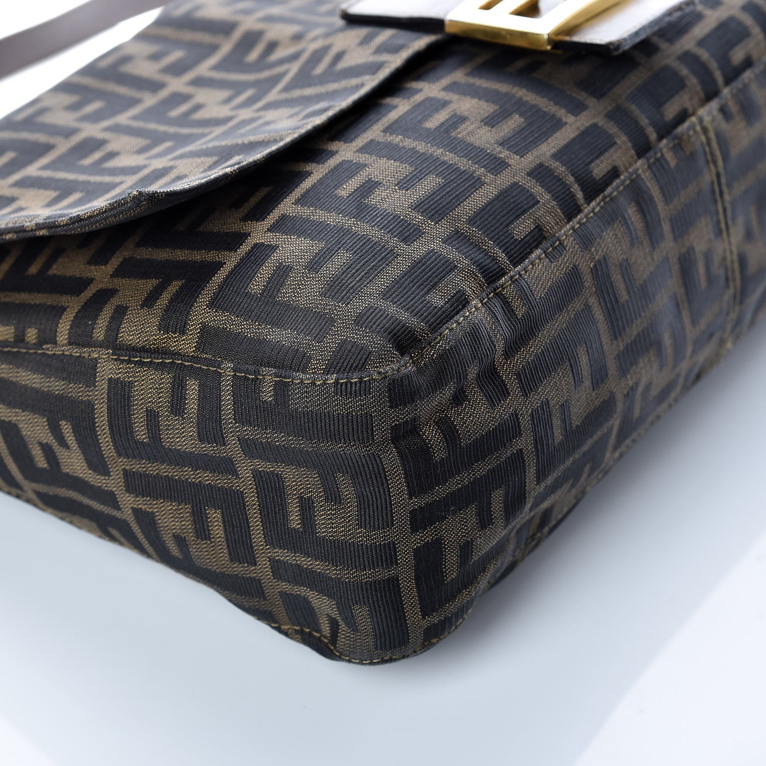 Fendi Zucca Shoulder Bag Tobacco 10 of 21