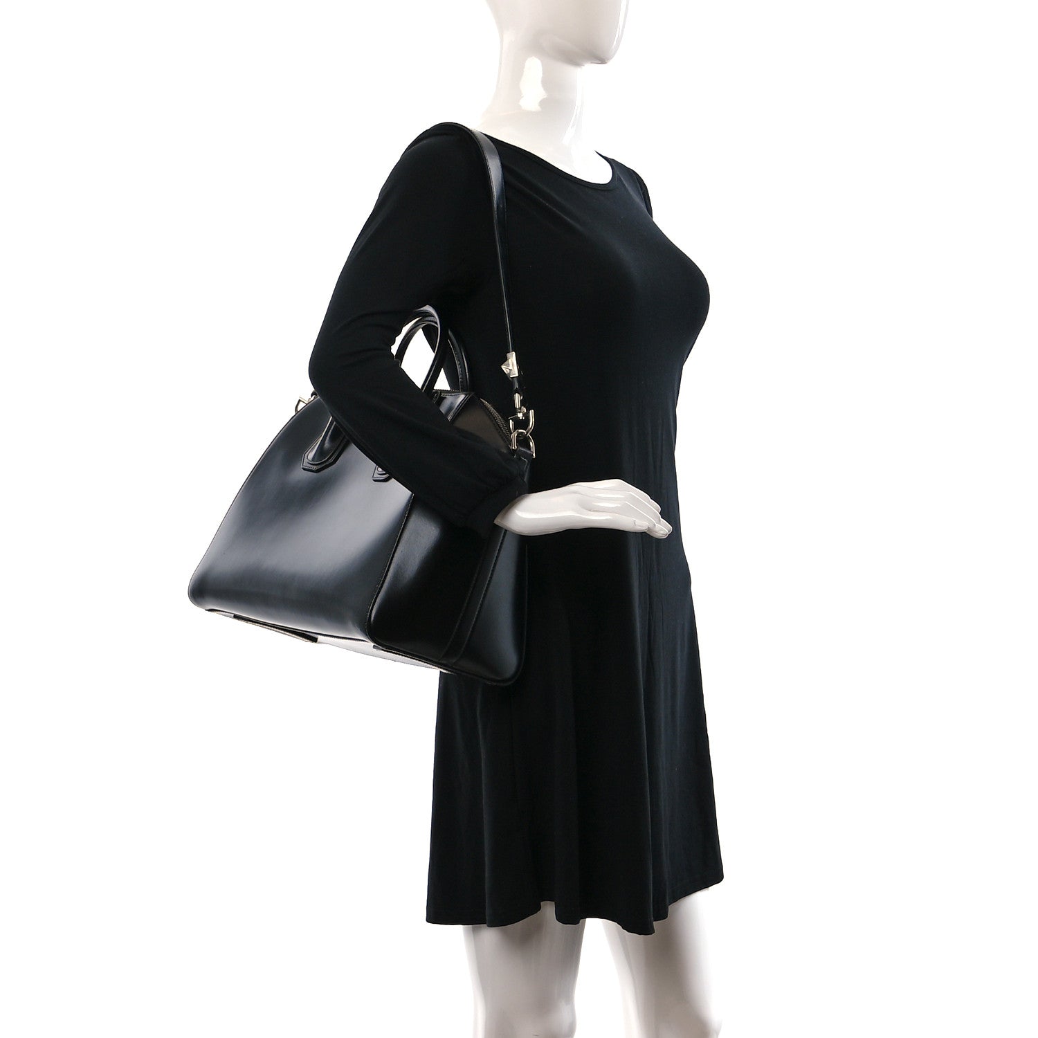 Givenchy Shiny Lord Calfskin Medium Antigona Black 2 of 9