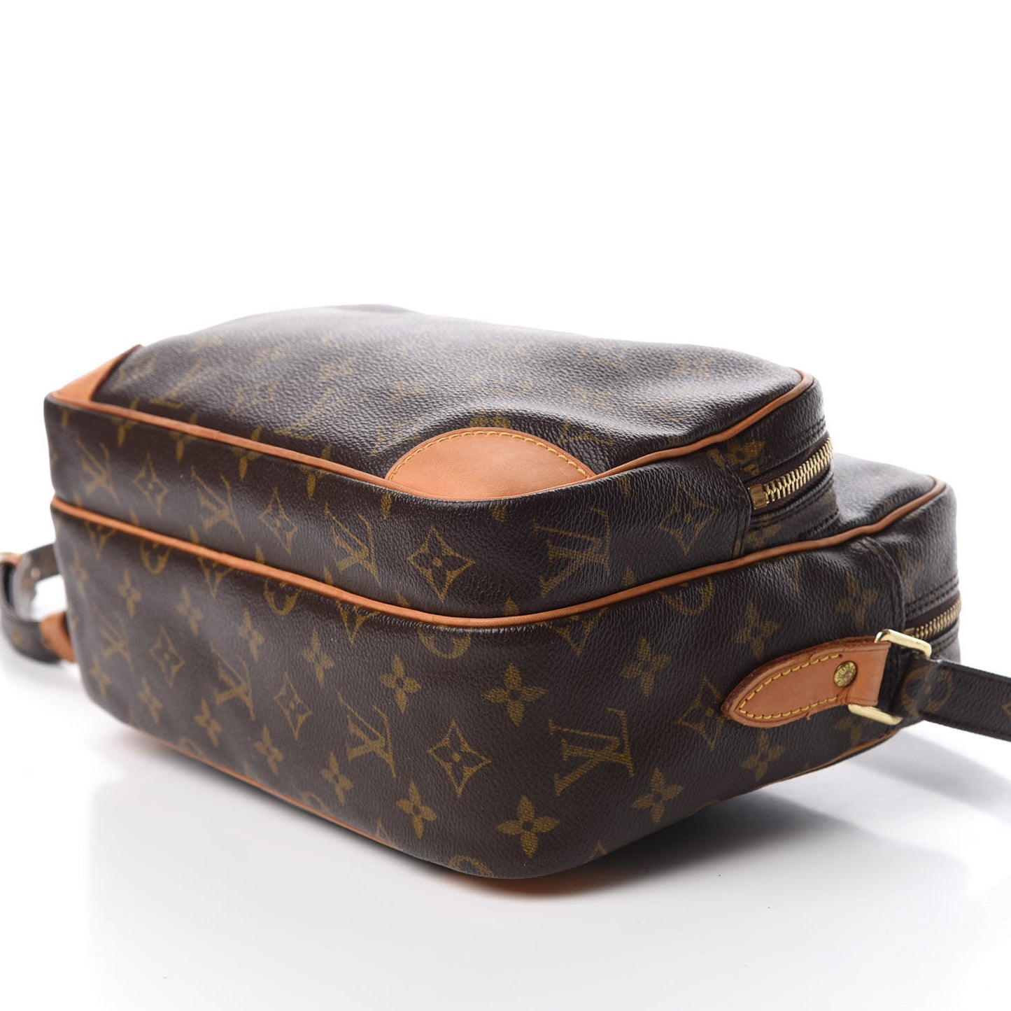 Monogram Nil 28