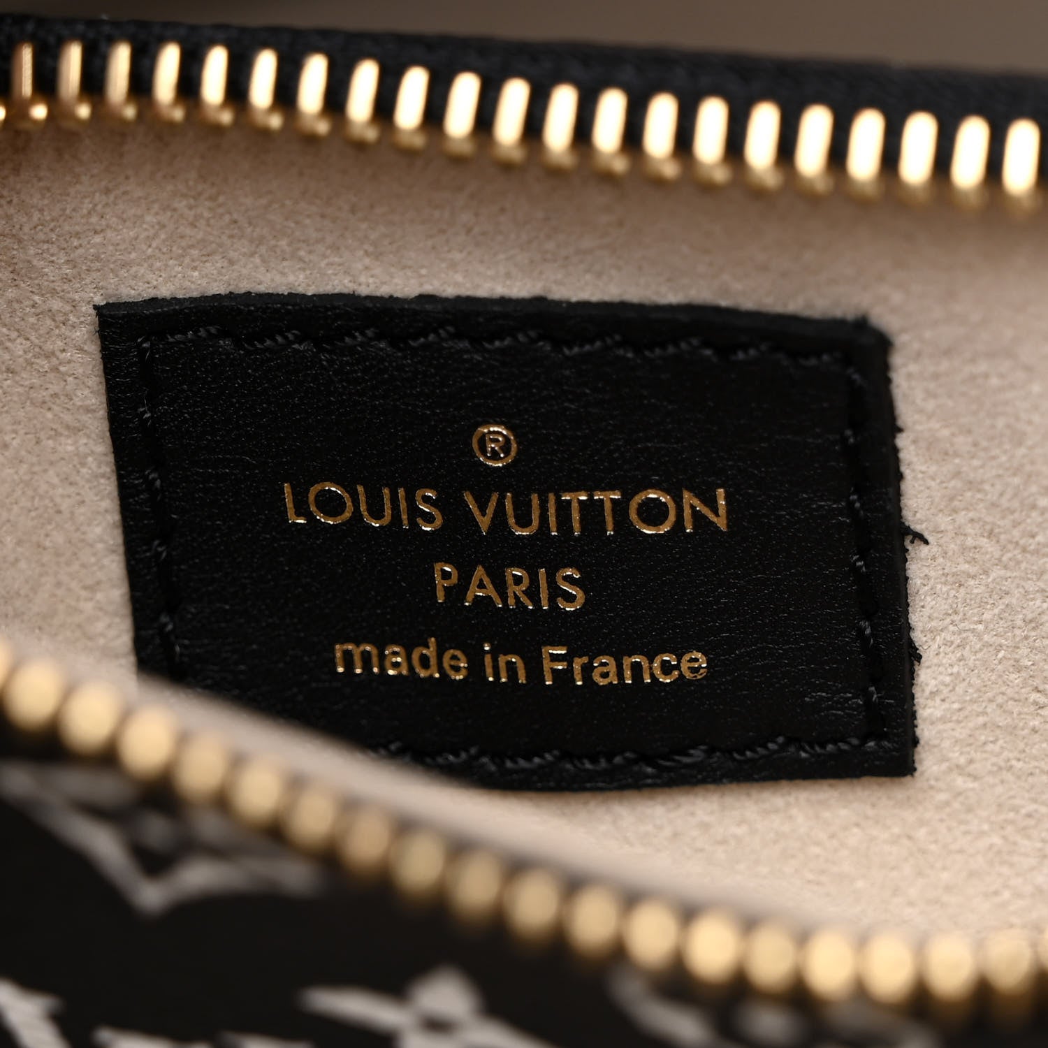 Louis Vuitton LOUIS VUITTON Monogram Giant Jungle NéoNoé Ivory 6 of 10