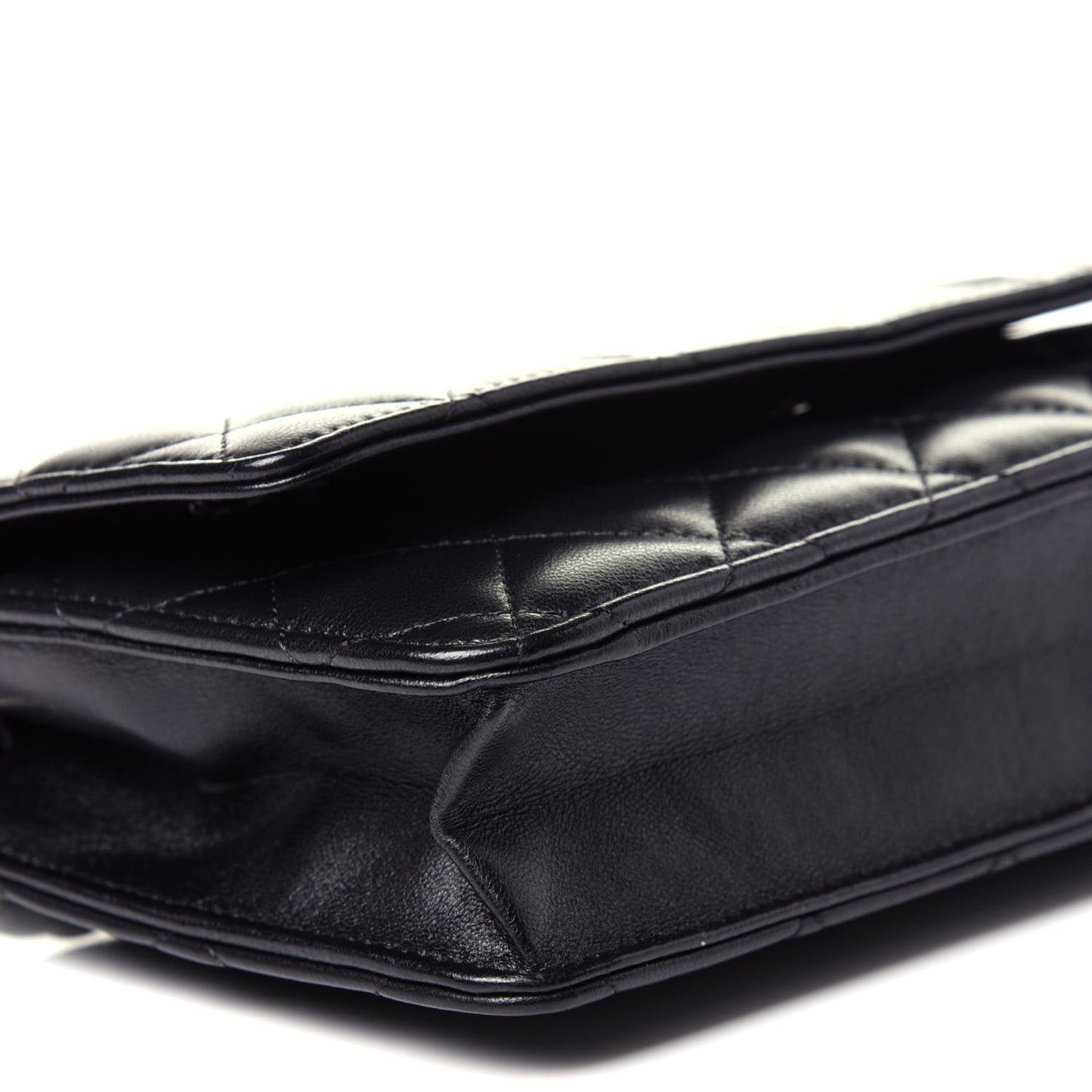 Lambskin Quilted Wallet On Chain WOC Black
