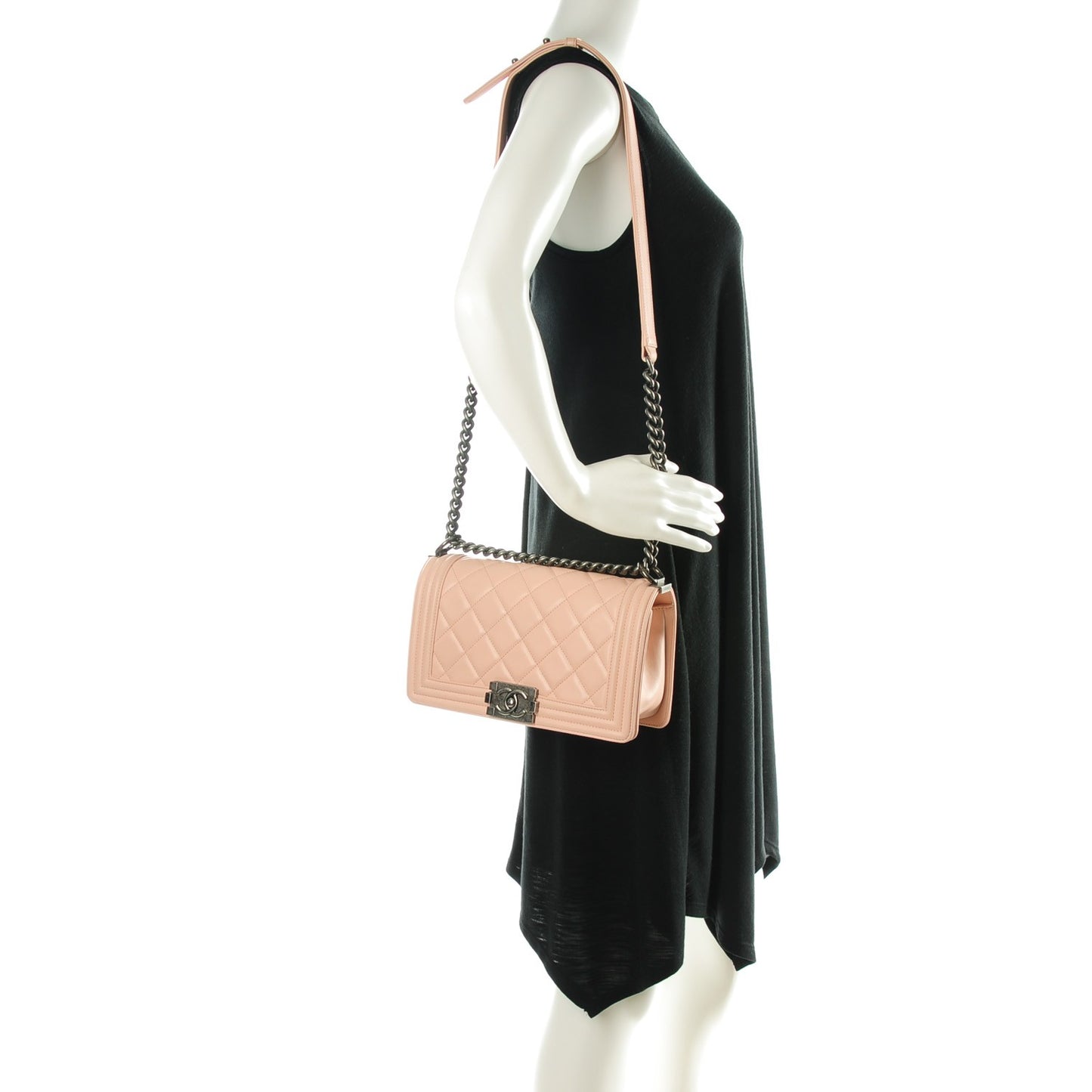 Lambskin Quilted Medium Boy Flap Light Pink